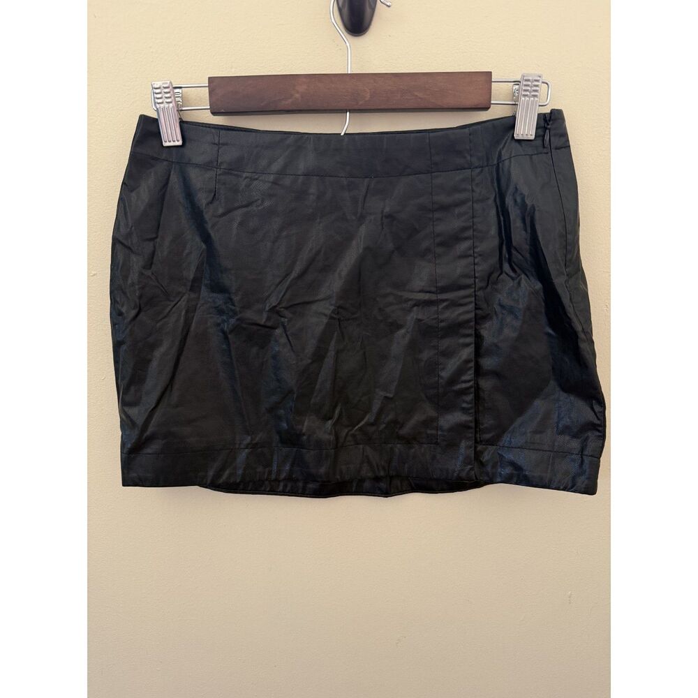 Cotton Candy LA Faux Leather Mini Skirt Womens Small Black Invisible Zip Slit